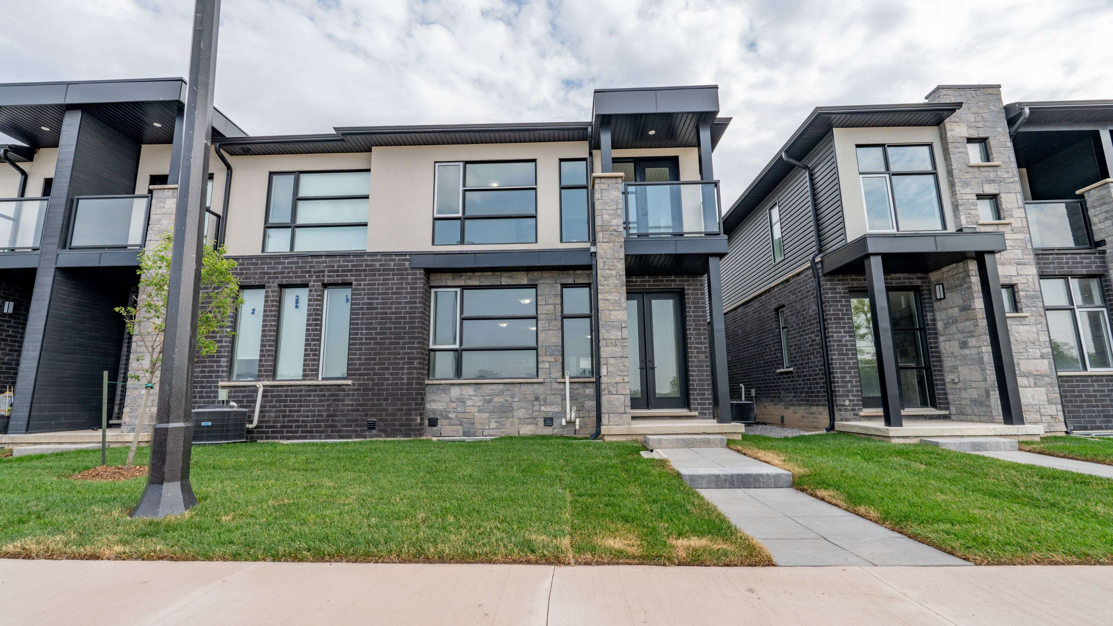 50 Keystone TRL, Welland, ON L3B 0N8