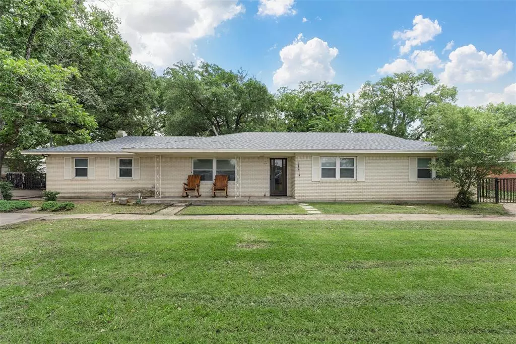 Robinson, TX 76706,631 N Robinson Drive