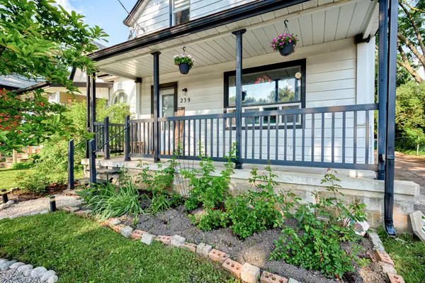 Stratford, ON N5A 4G1,239 Nile ST