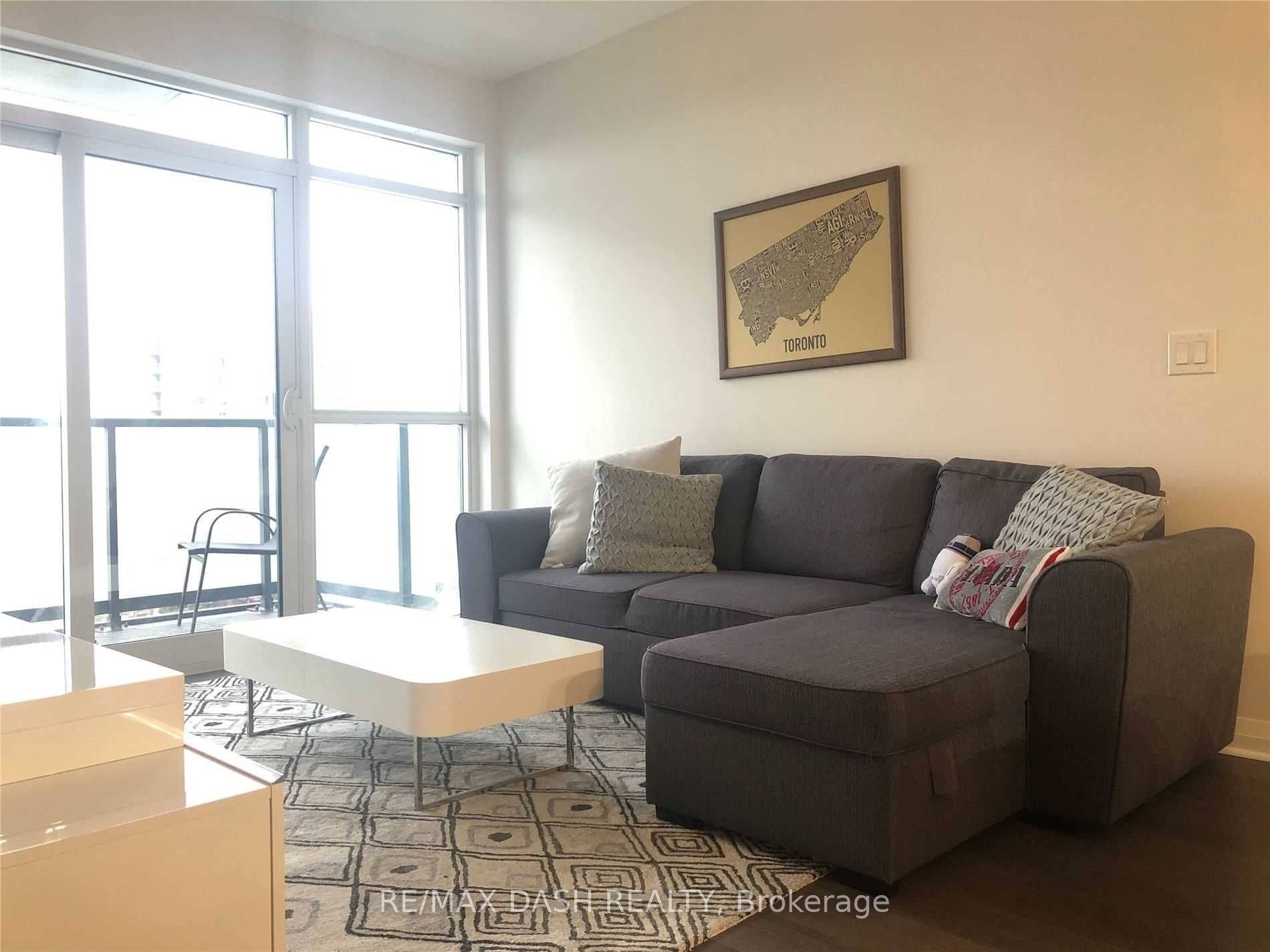Richmond Hill, ON L4B 4T9,55 Oneida CRES #711