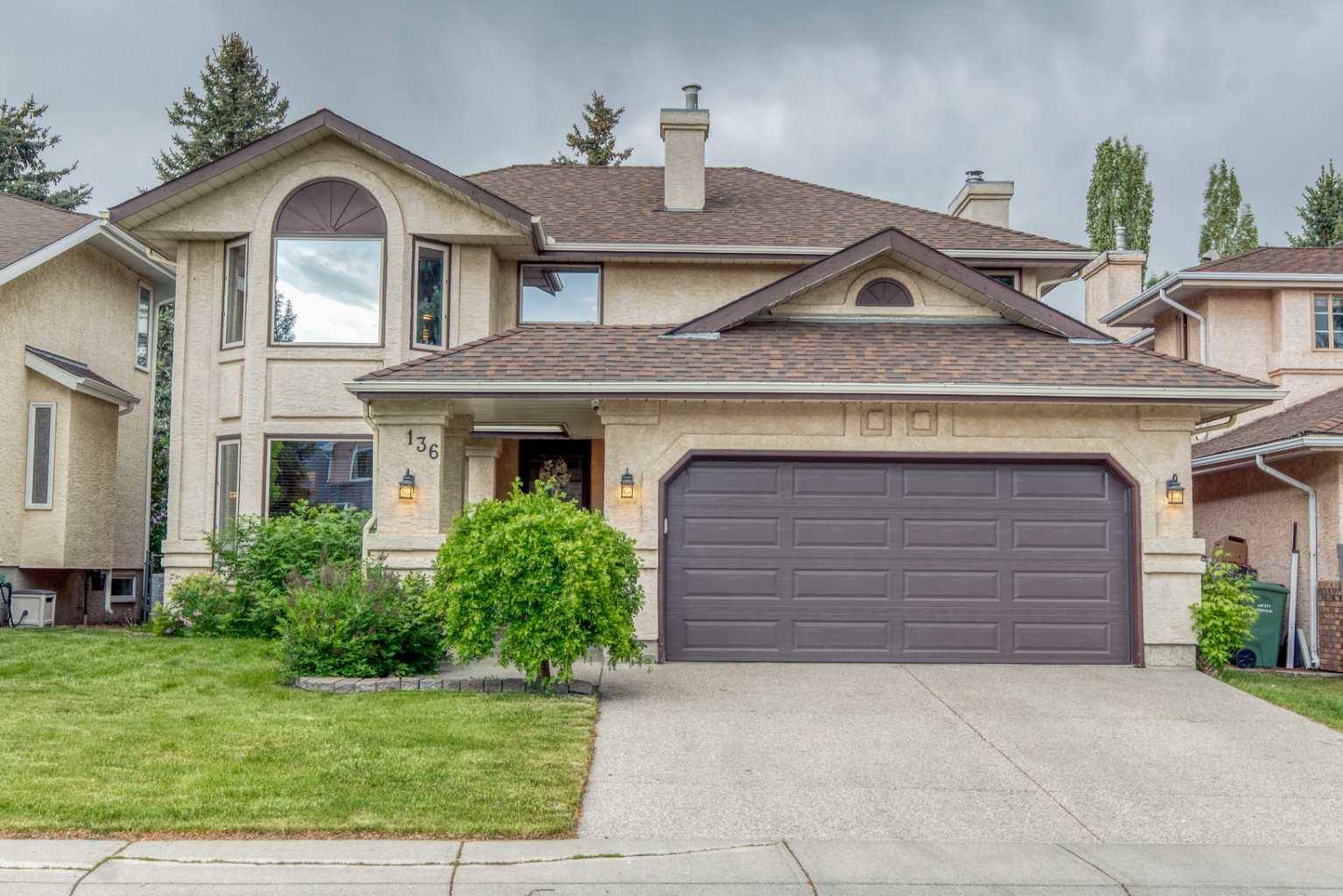 Calgary, AB T2Z 2C1,136 Mt Robson CIR SE