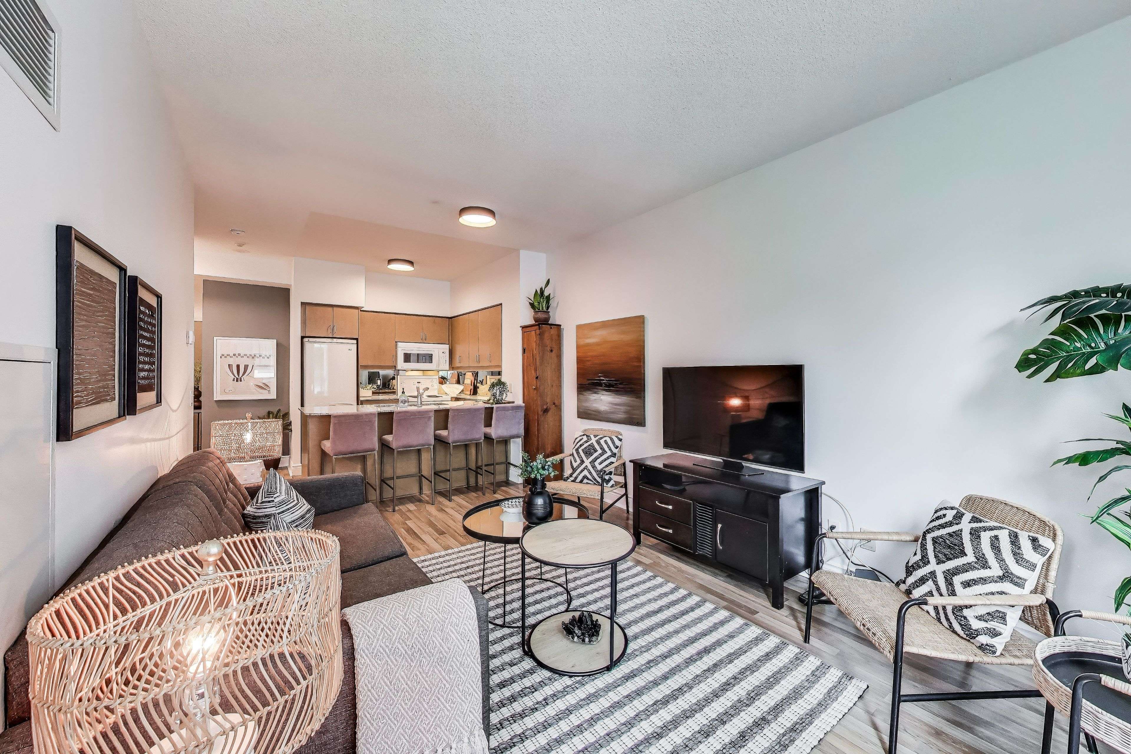 Toronto C10, ON M4S 1A5,319 Merton ST #412