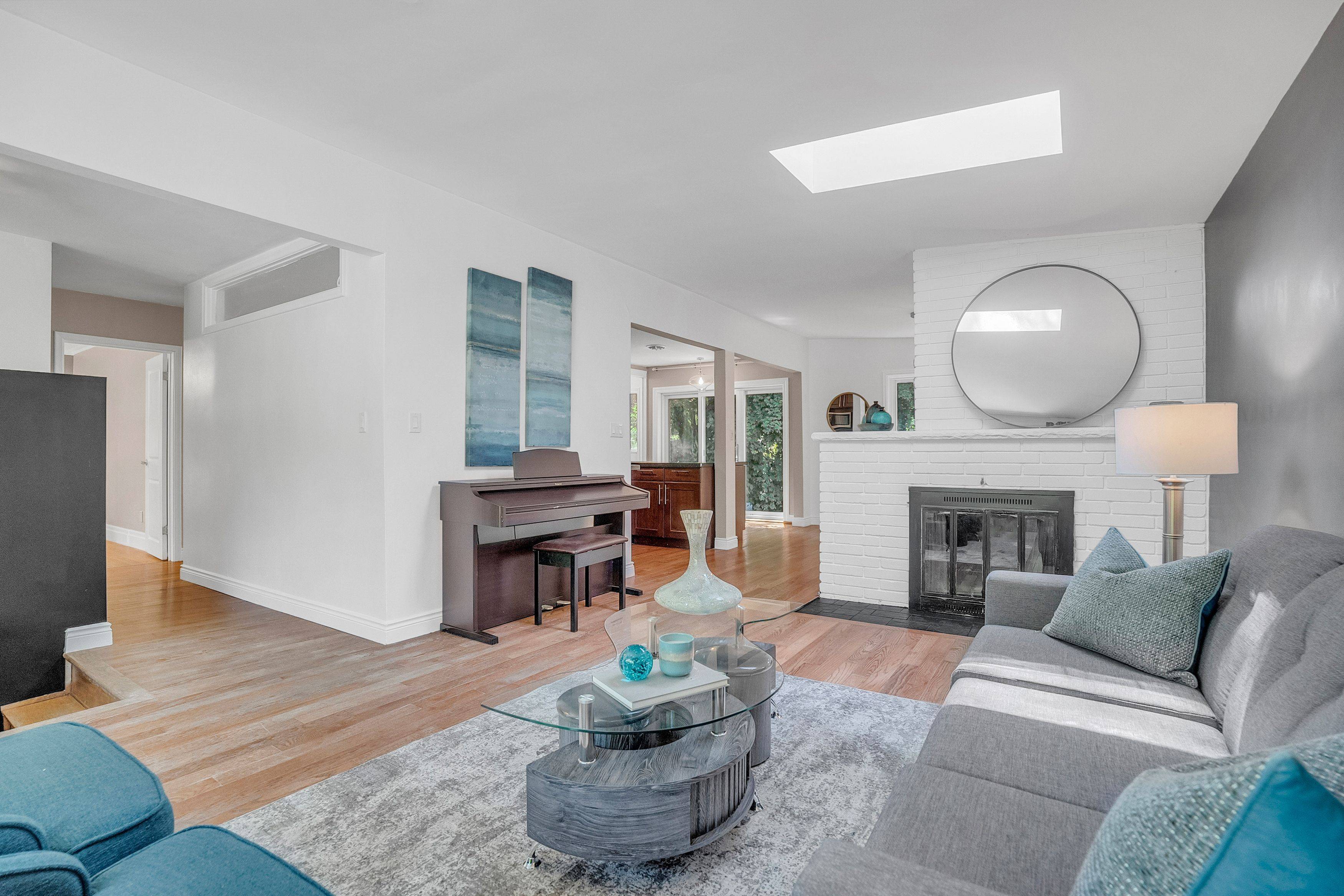 Toronto C13, ON M3A 3C5,14 Groveland CRES