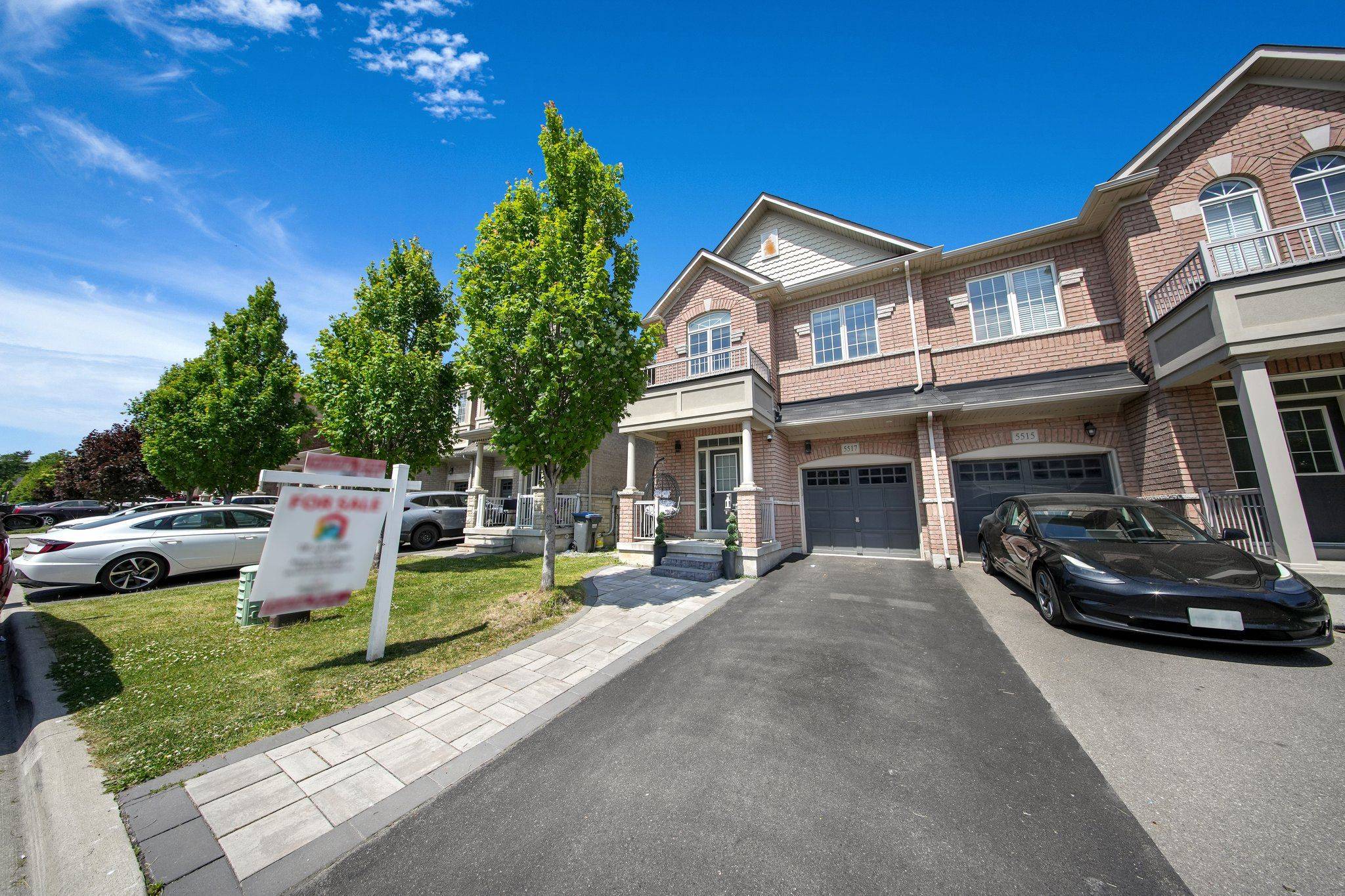 5517 Meadowcrest AVE, Mississauga, ON L5M 0V7