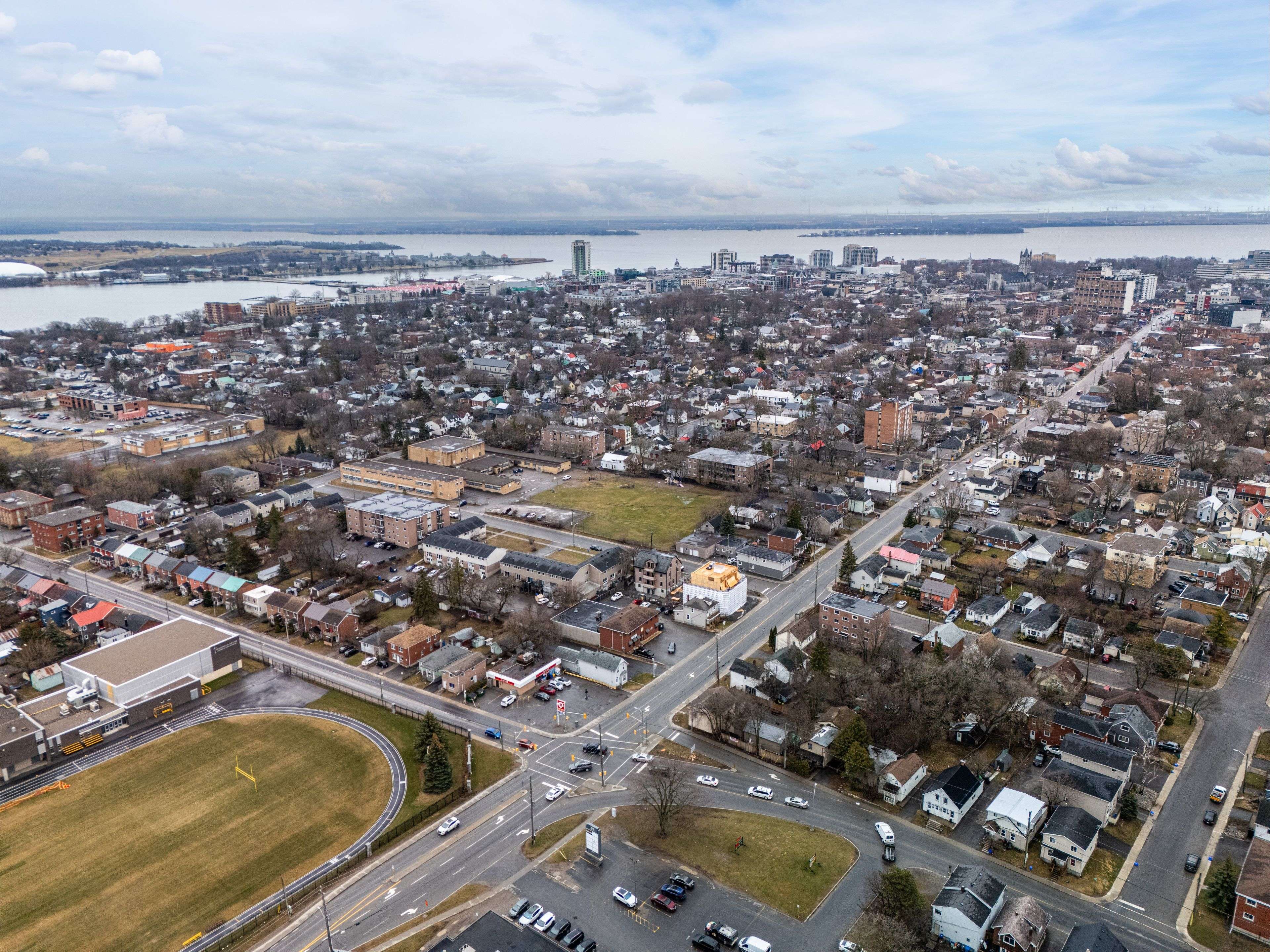 Kingston, ON K7K 4A8,451 Division ST