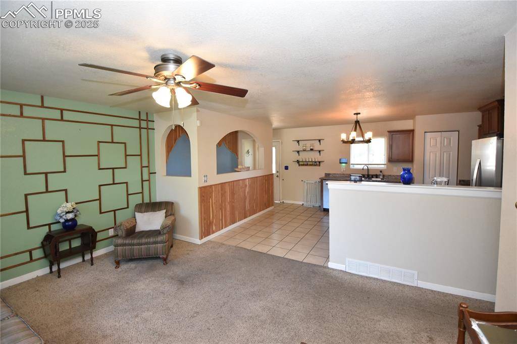 Colorado Springs, CO 80909,719 Lansing DR