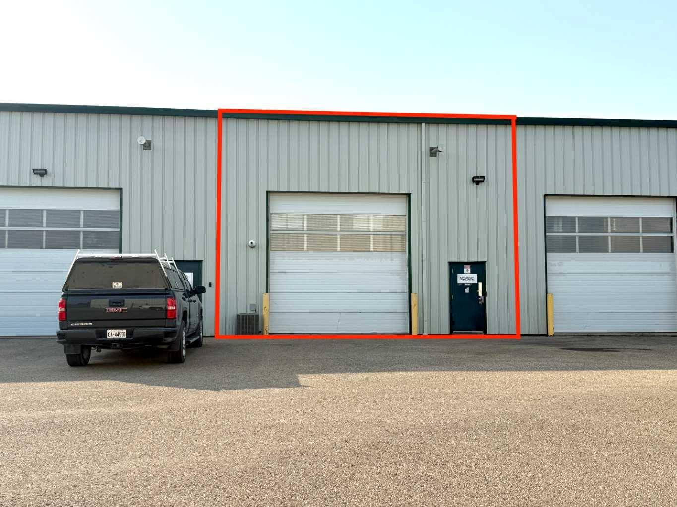 Red Deer, AB T4P 4G8,7700 76 Street Close #375