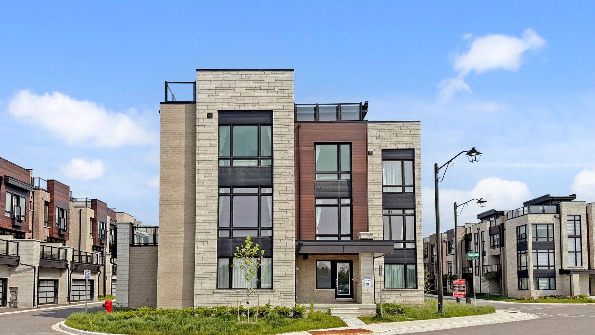 76 Ingersoll LN, Richmond Hill, ON L4E 1G9