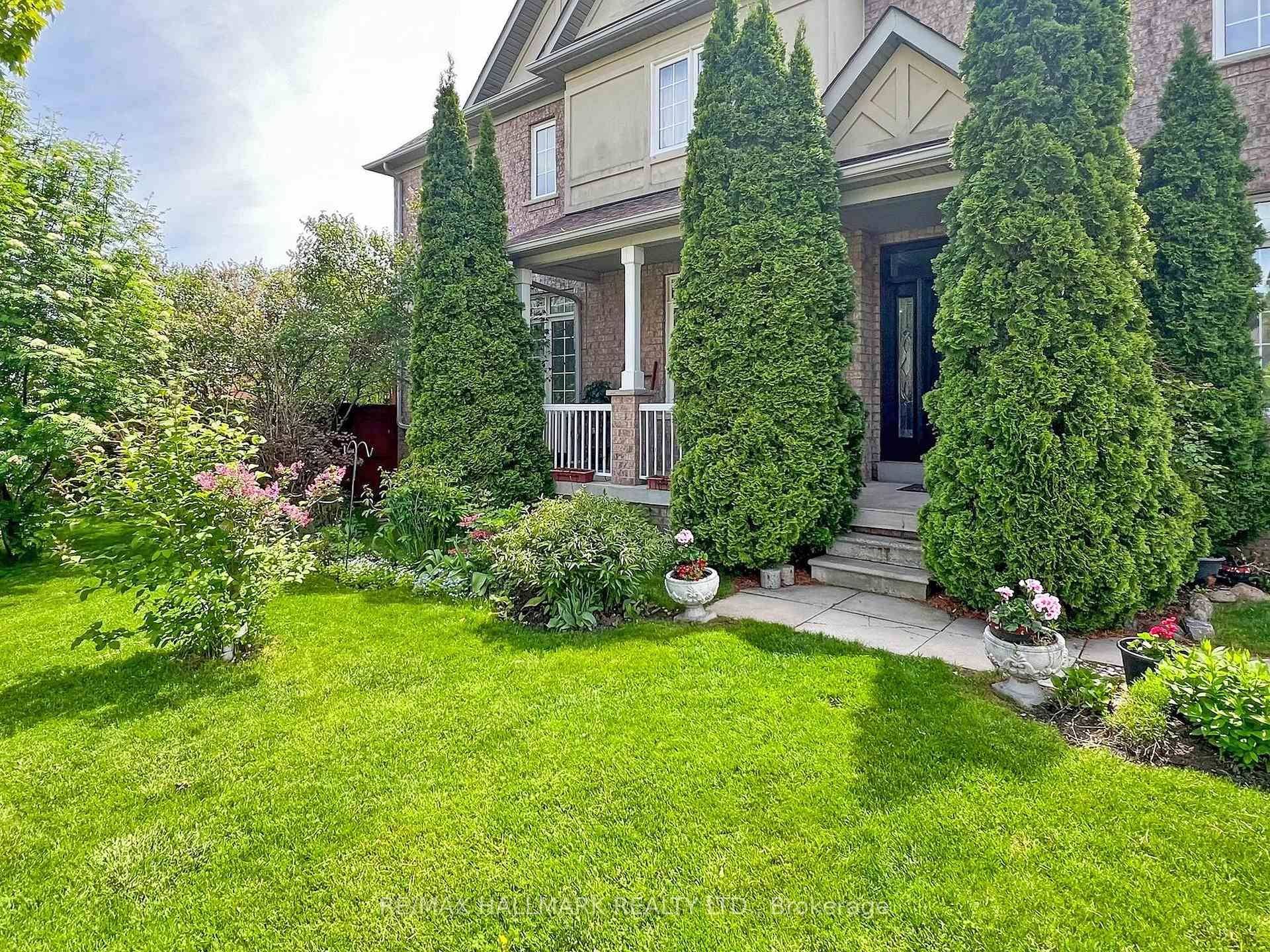 Vaughan, ON L4J 8V3,1 Lander CRES
