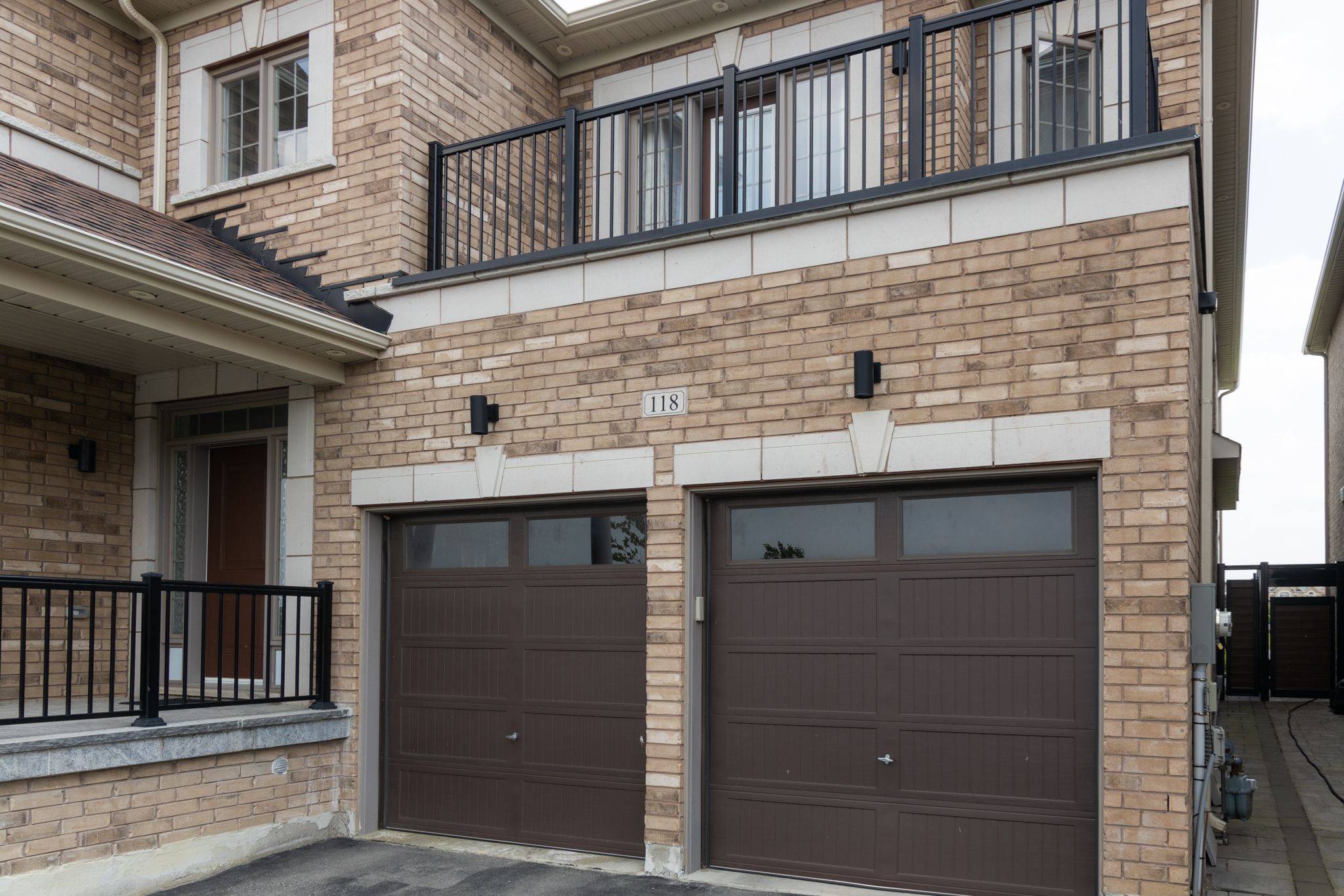 East Gwillimbury, ON L9N 0V1,118 Frank Kelly DR