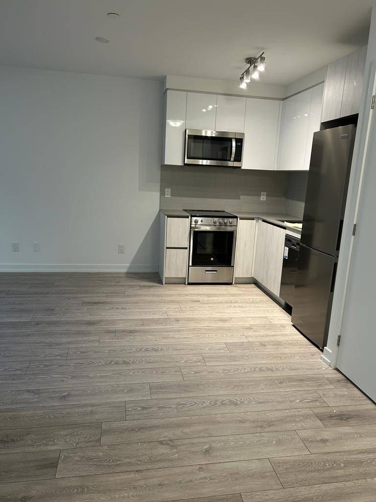 Toronto W05, ON M3M 2H4,3100 Keele ST #337