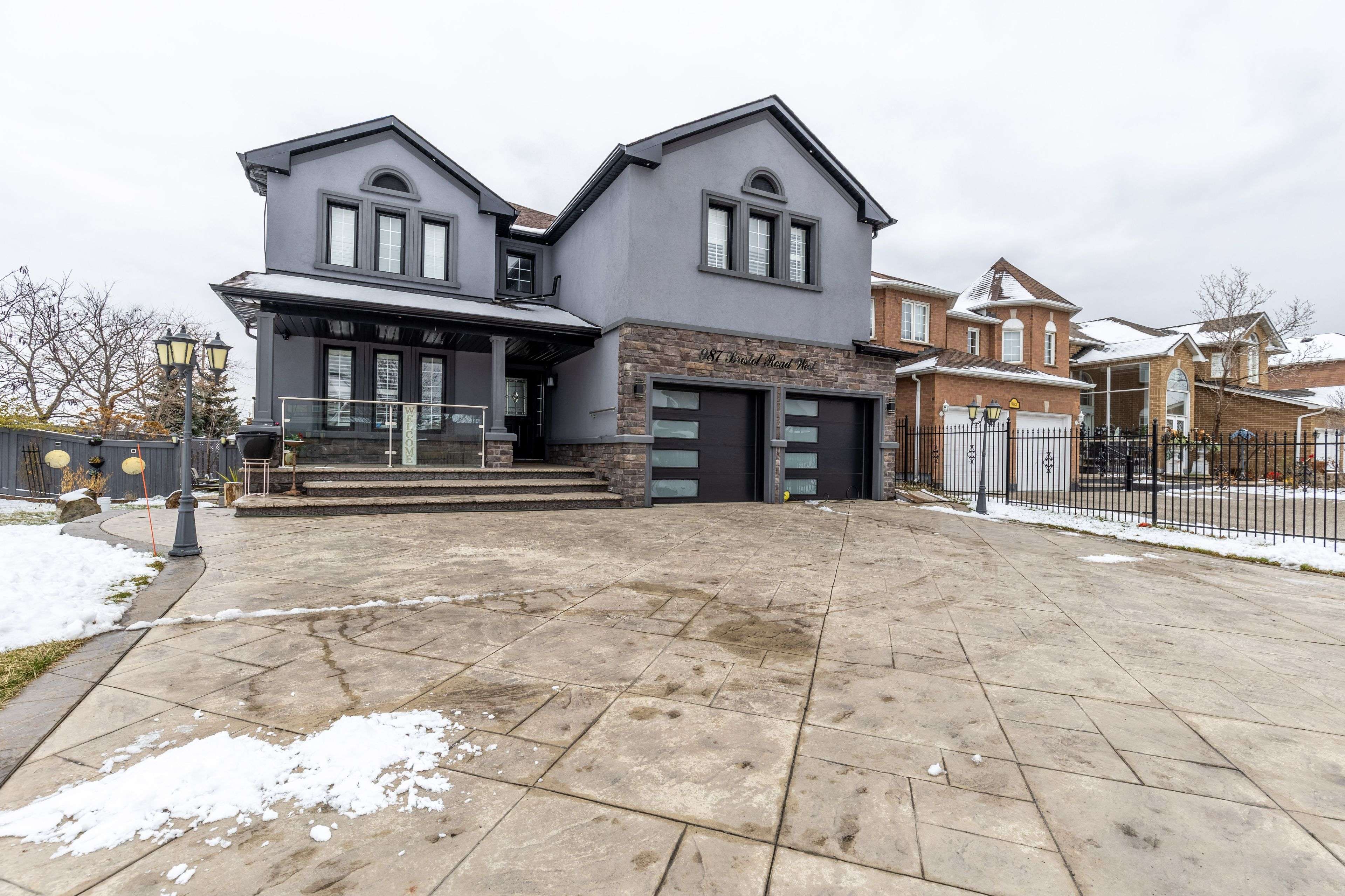 Mississauga, ON L5V 2N9,987 Bristol RD W #Bsmt-Rm1