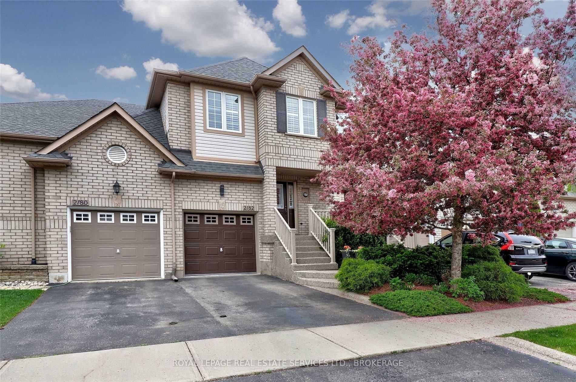 Oakville, ON L6M 3N4,2182 Oakpoint RD