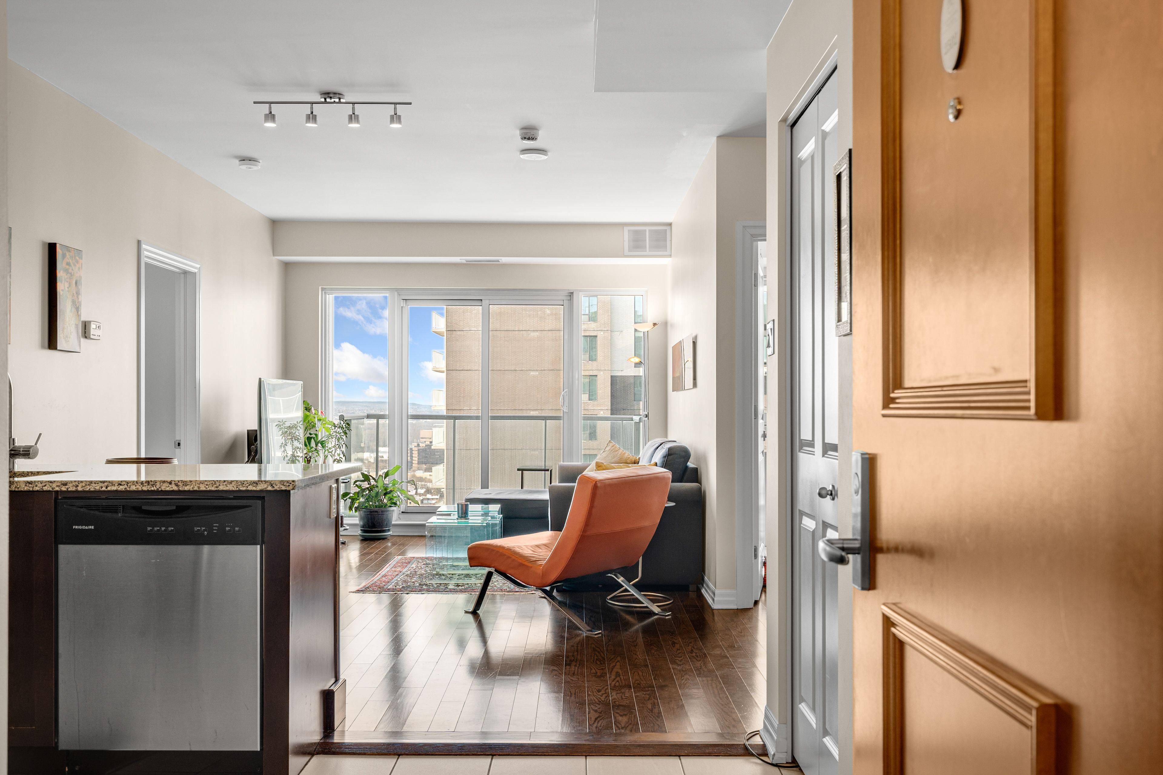 Lower Town - Sandy Hill, ON K1N 0B7,242 Rideau ST #2502