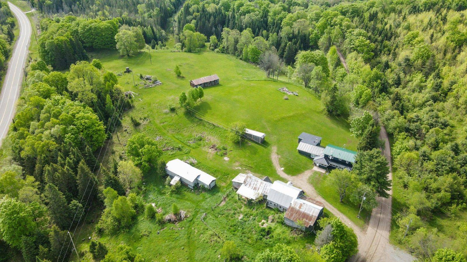 1896 Paynes RD, Highlands East, ON K0L 2Y0