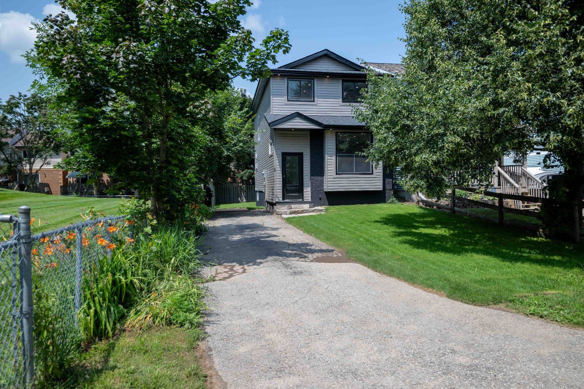 502 Pineview Gardens N/A, Shelburne, ON L9V 2Z9