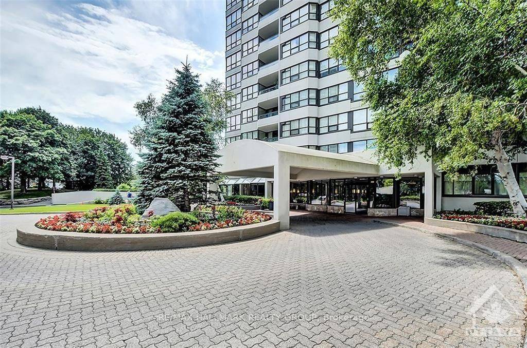 Alta Vista And Area, ON K1G 4X5,1510 Riverside DR #306