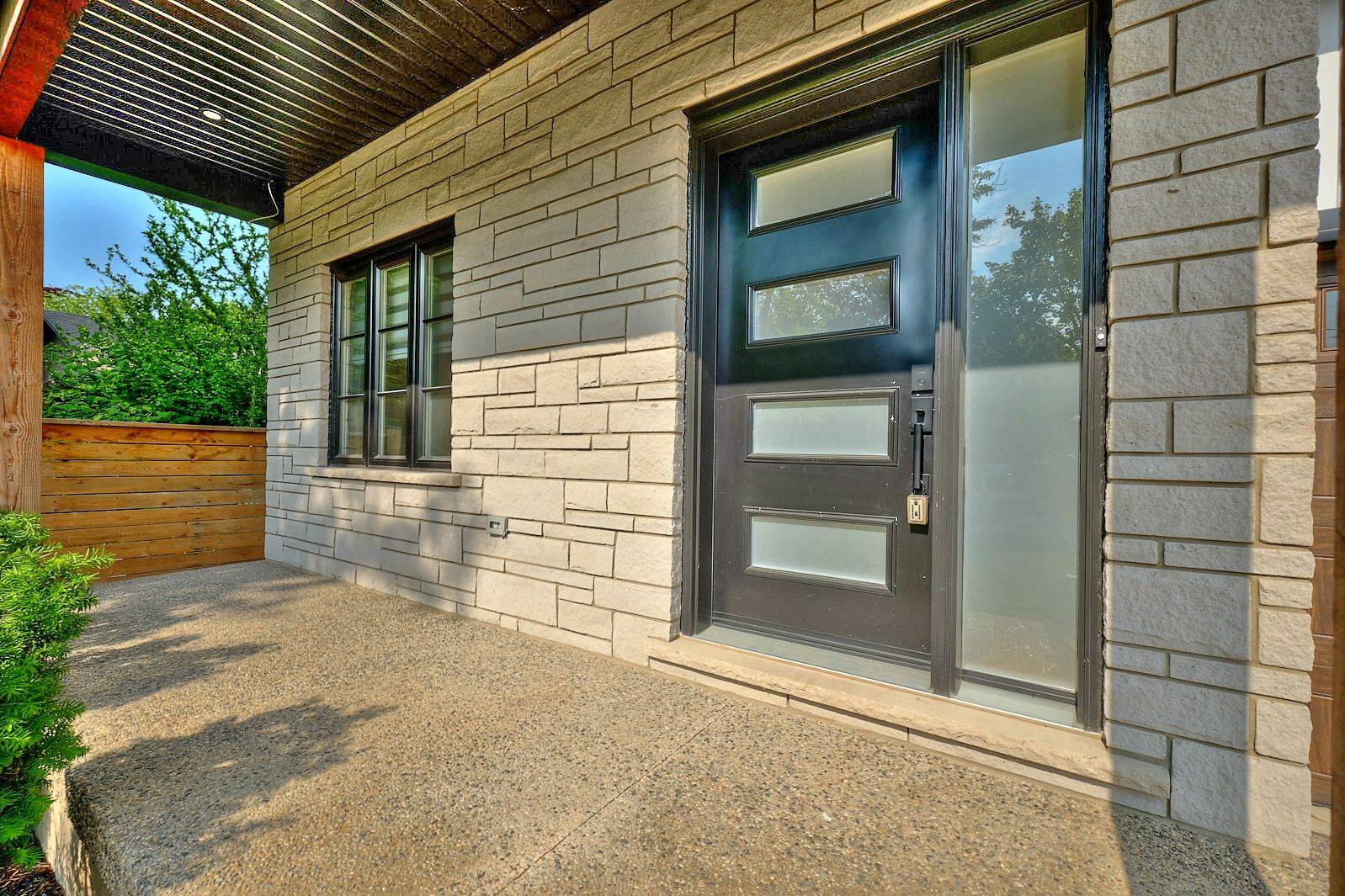 St. Catharines, ON L2N 2P8,42 Aquadale DR