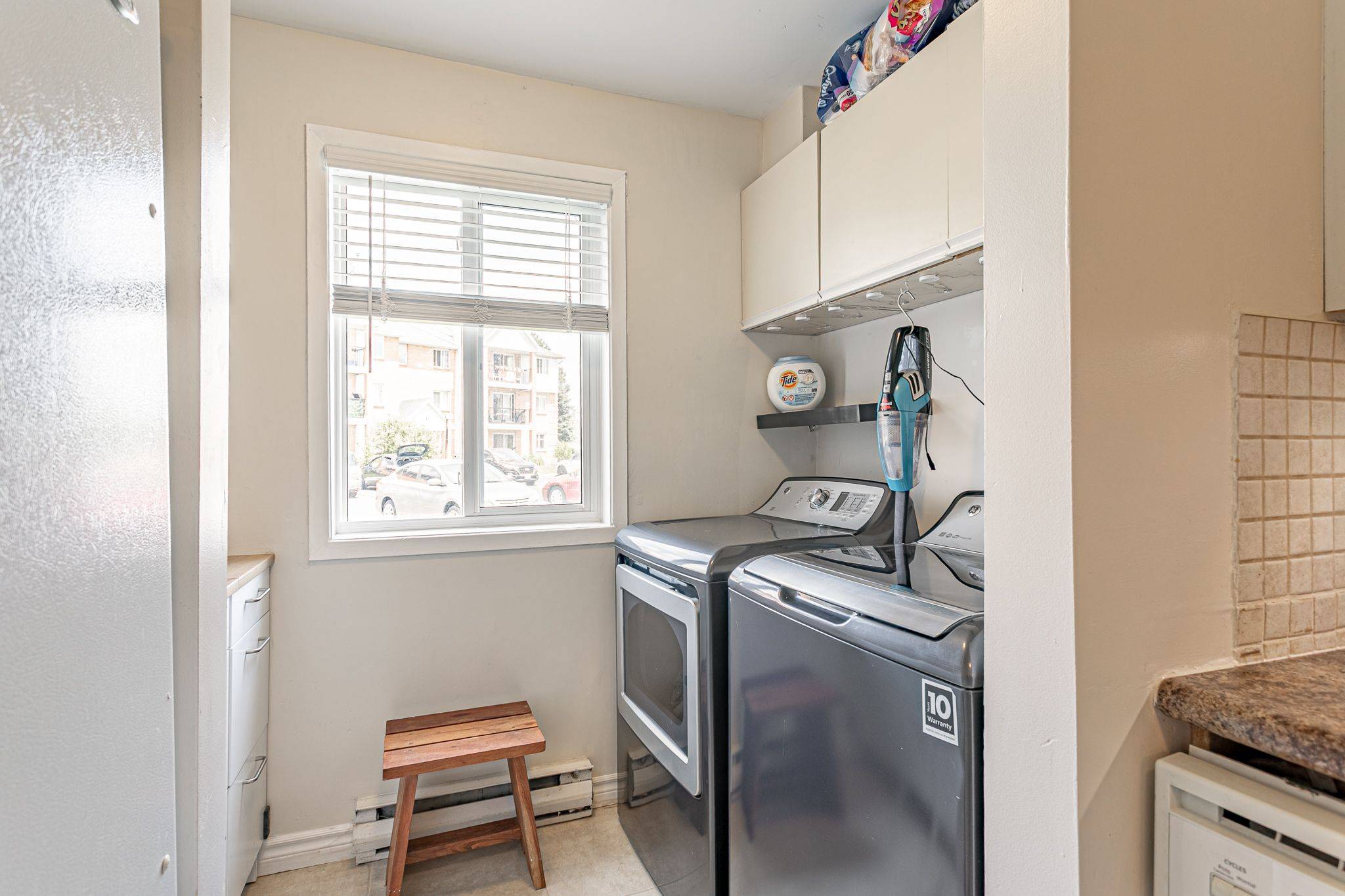 London South, ON N6E 3B8,1096 JALNA BLVD #78