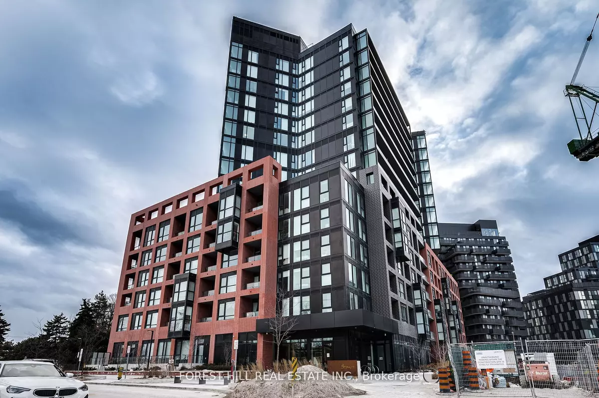 Toronto C06, ON M3H 0E7,8 Tippett RD #411