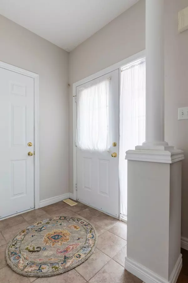 Hamilton, ON L0R 1C0,130 Southbrook DR #35