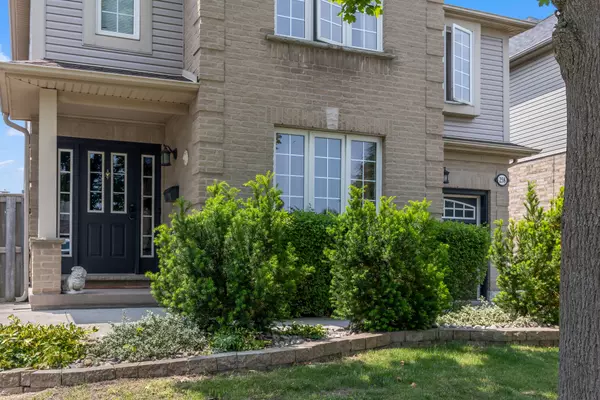 258 South Leaksdale CIR, London South, ON N6M 1K3