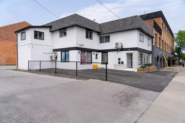 Niagara Falls, ON L2E 3R1,4691 Ontario AVE