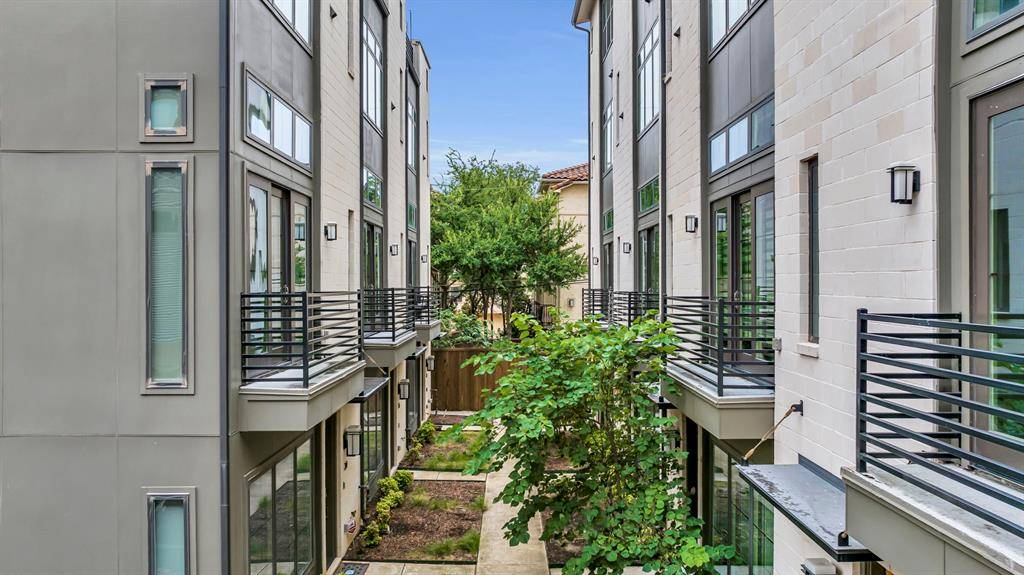 3200 Ross Avenue #40, Dallas, TX 75204