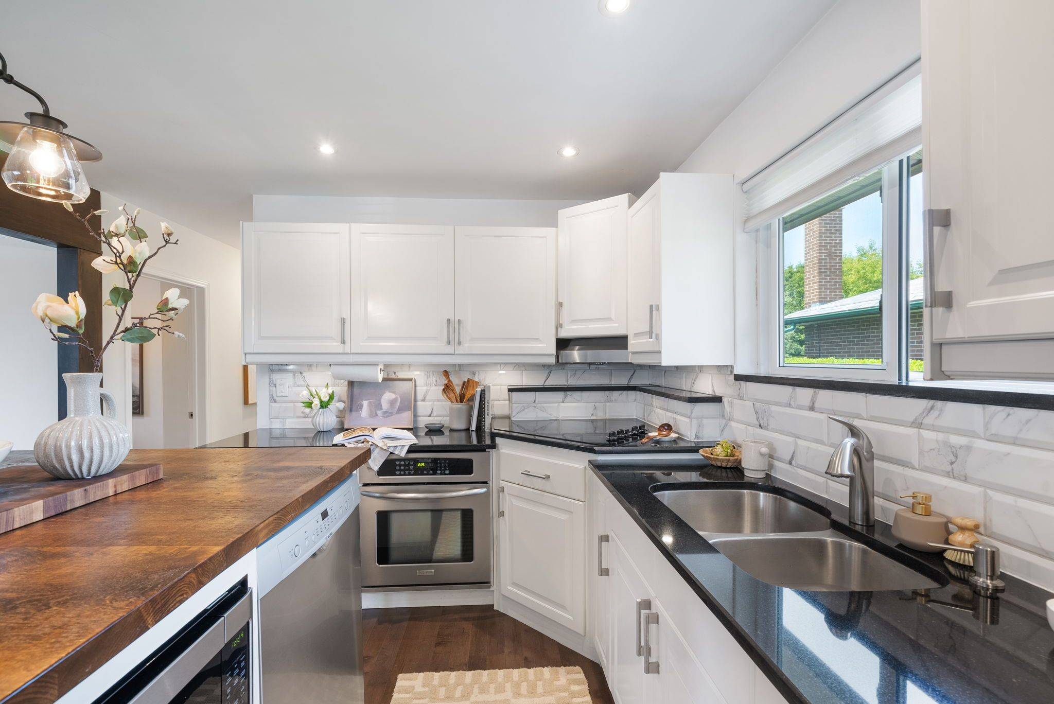 Oshawa, ON L1H 6R7,362 Elmridge ST