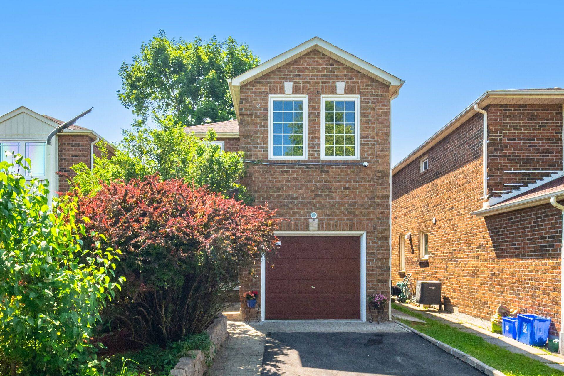 80 Brockman CRES, Ajax, ON L1T 2L7