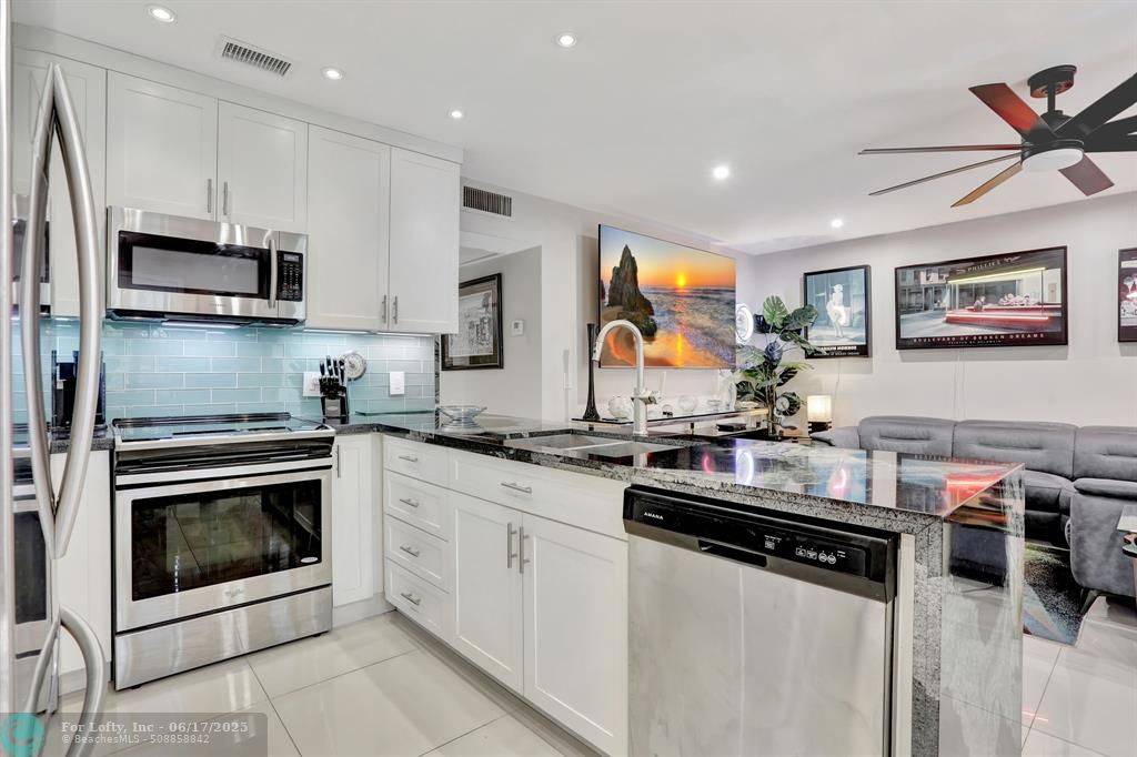 Deerfield Beach, FL 33442,15 Tilford A  #15