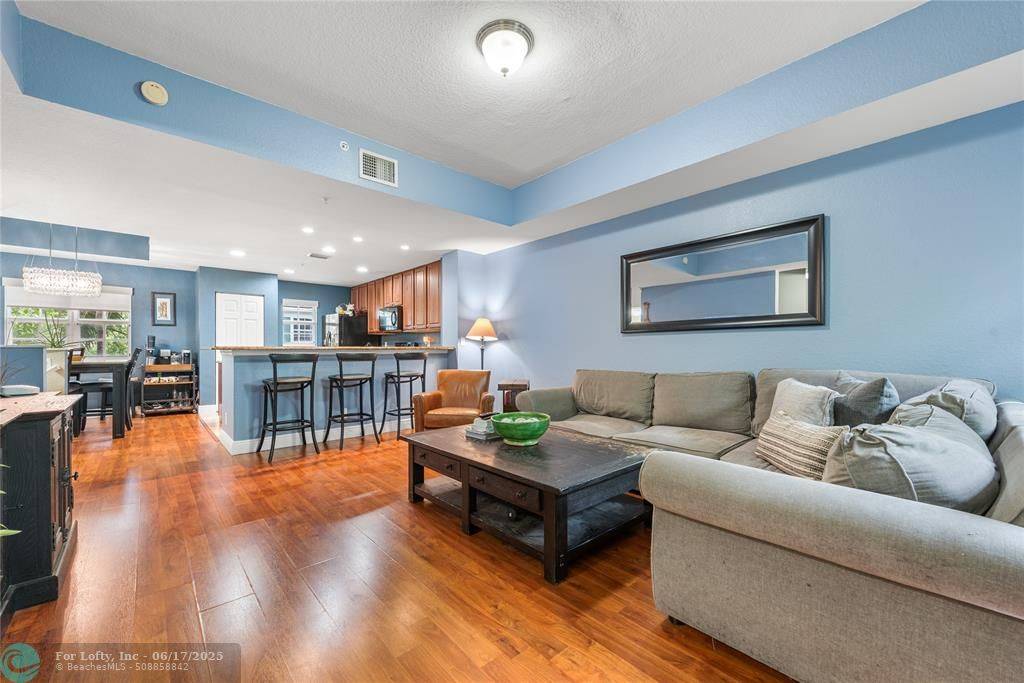 Pompano Beach, FL 33060,614 SW 2nd Ter