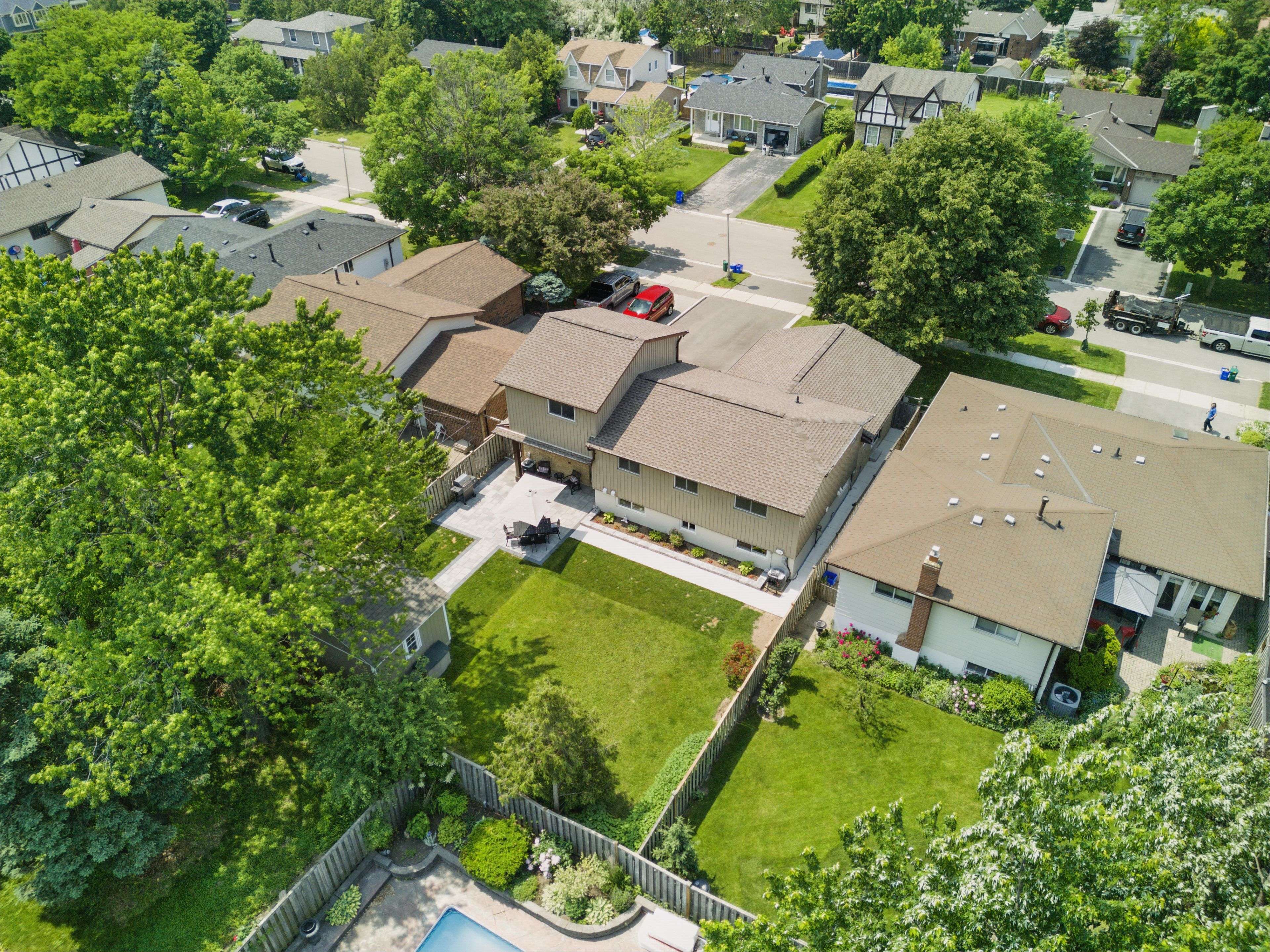 Milton, ON L9T 3C4,770 Applewood CRES