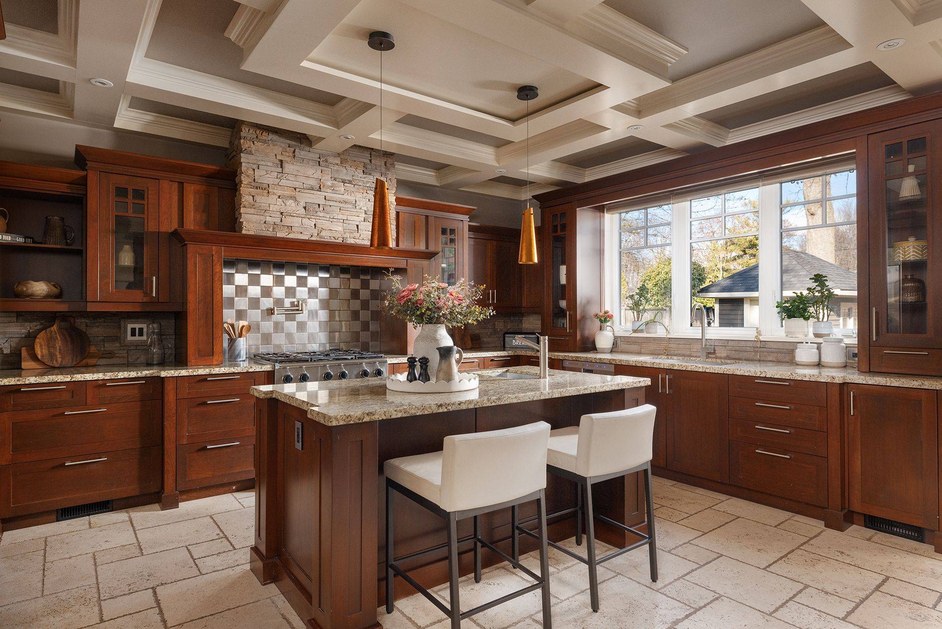 Oakville, ON L6K 3M2,415 Queen Mary DR