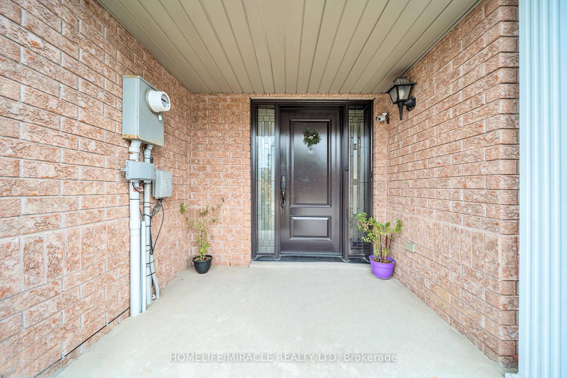 Brampton, ON L6X 0K7,93 Crystal Glen CRES