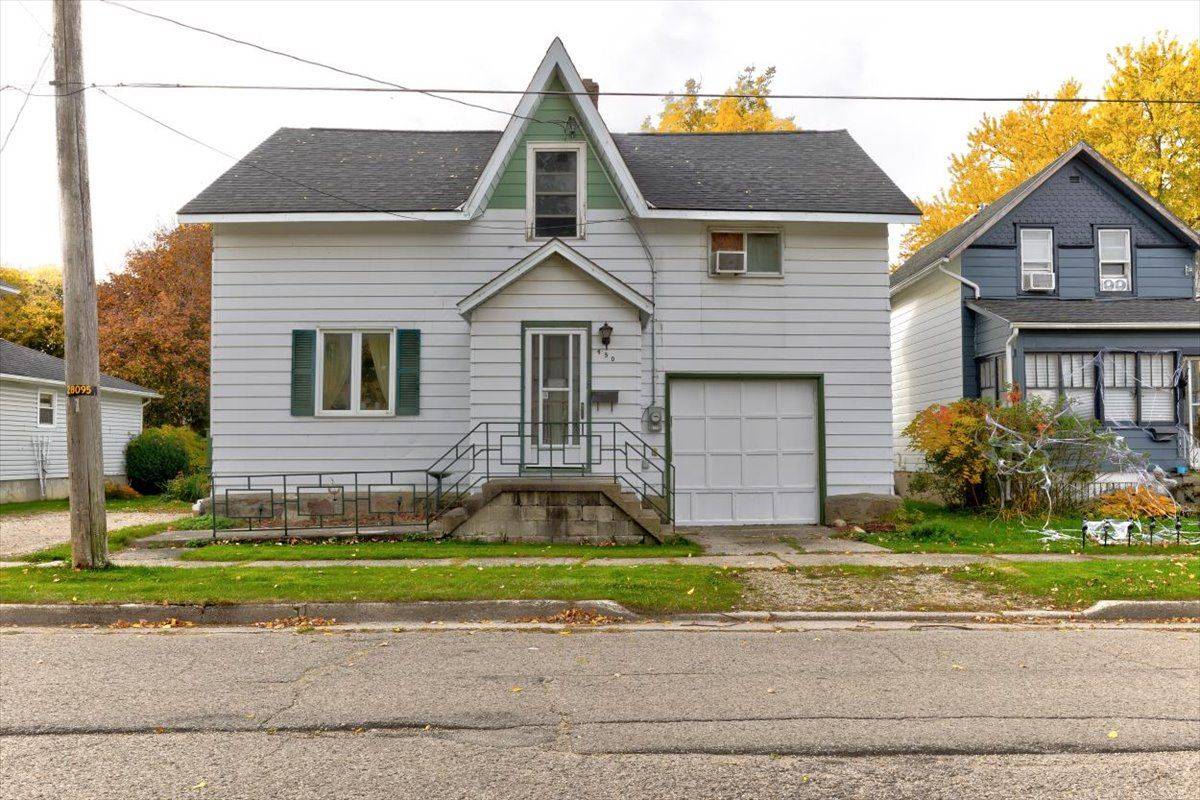 North Perth, ON N4W 1C5,450 Inkerman ST W