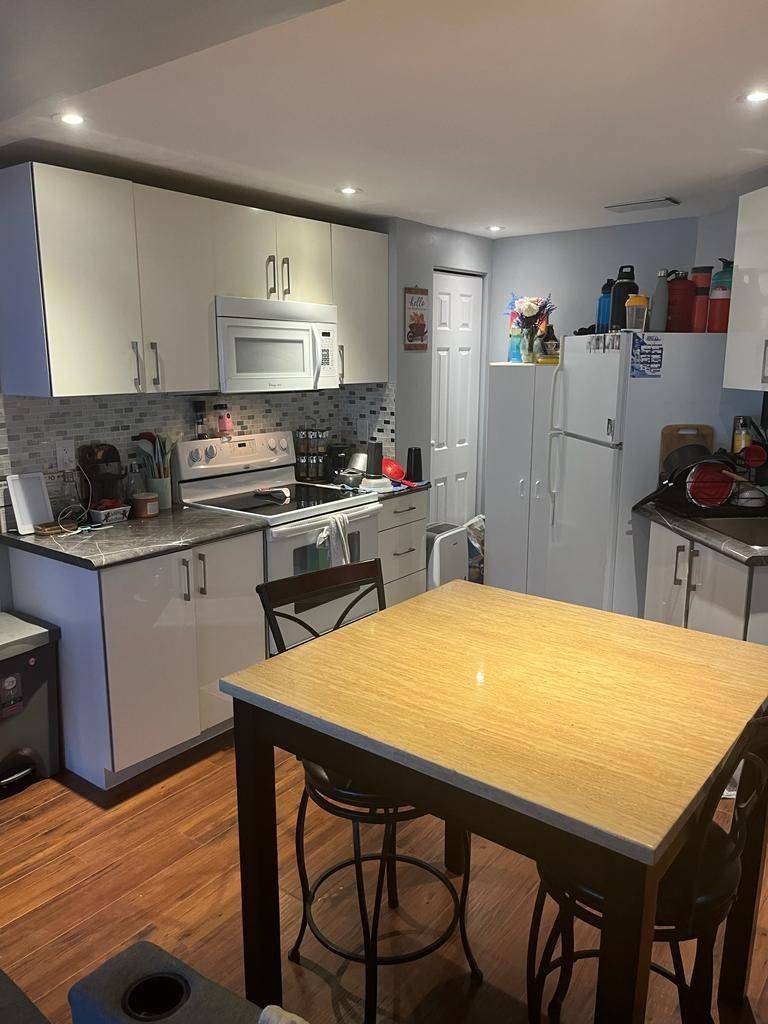 127 Silurian (Basement) DR, Guelph, ON N1E 7G2