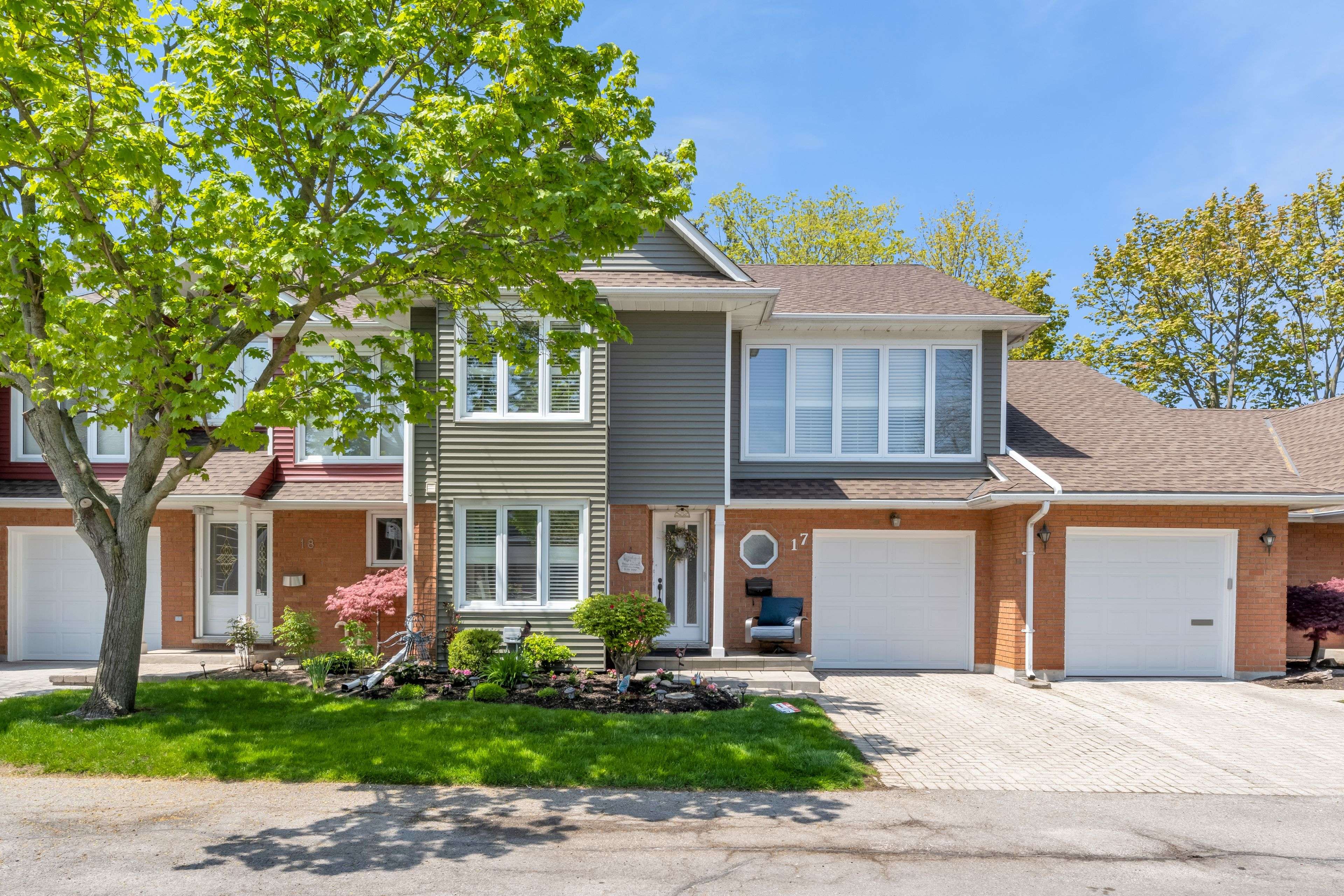 375 Book RD #17,  Grimsby,  ON L3M 2M8