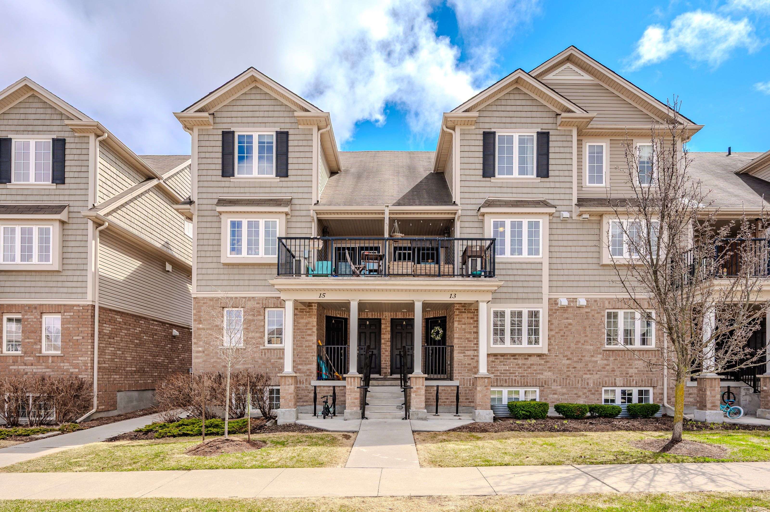 Guelph, ON N1E 0K4,15 Carere CRES #13A