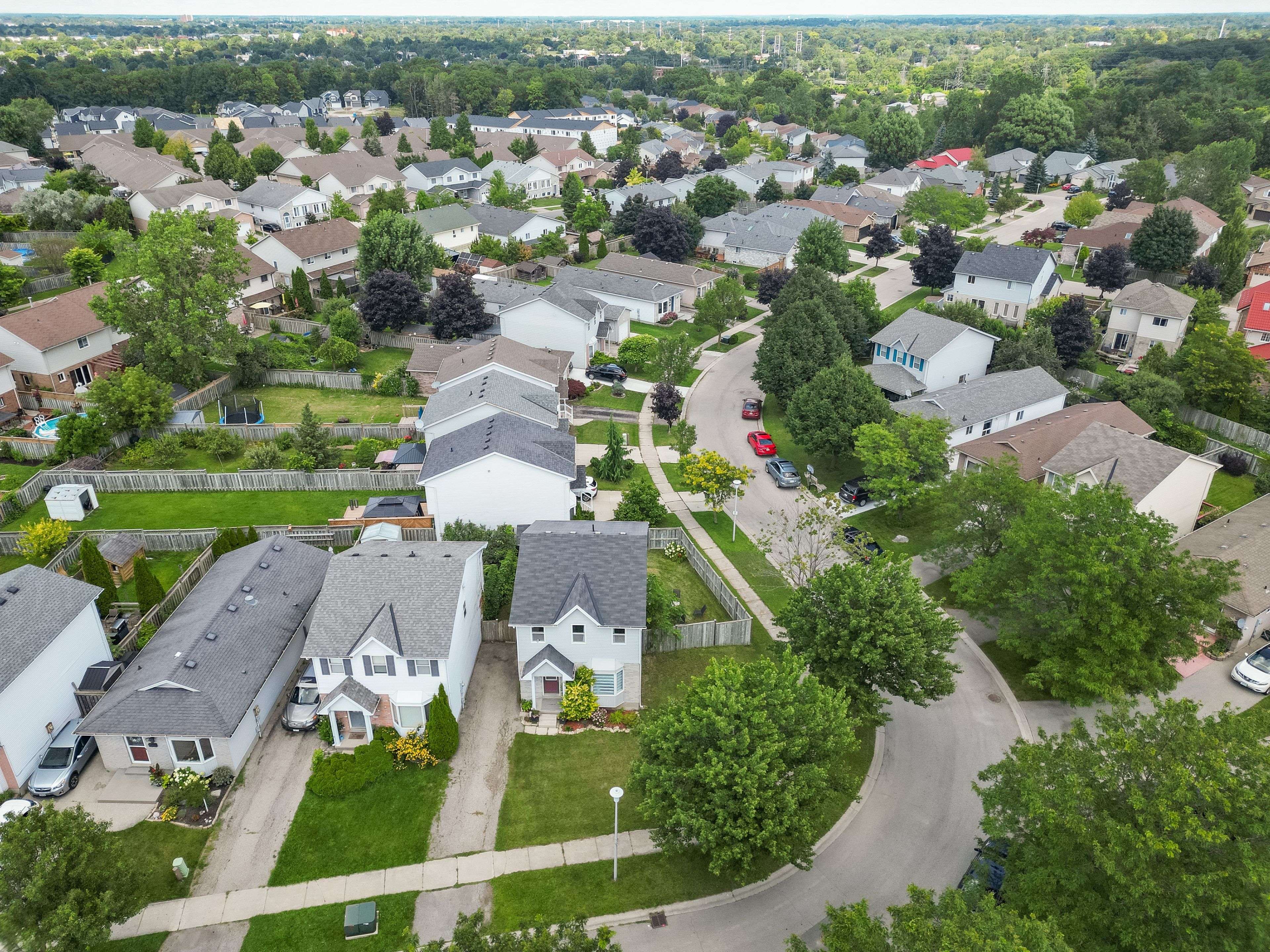 London South, ON N5Z 2C7,132 Sandy ST