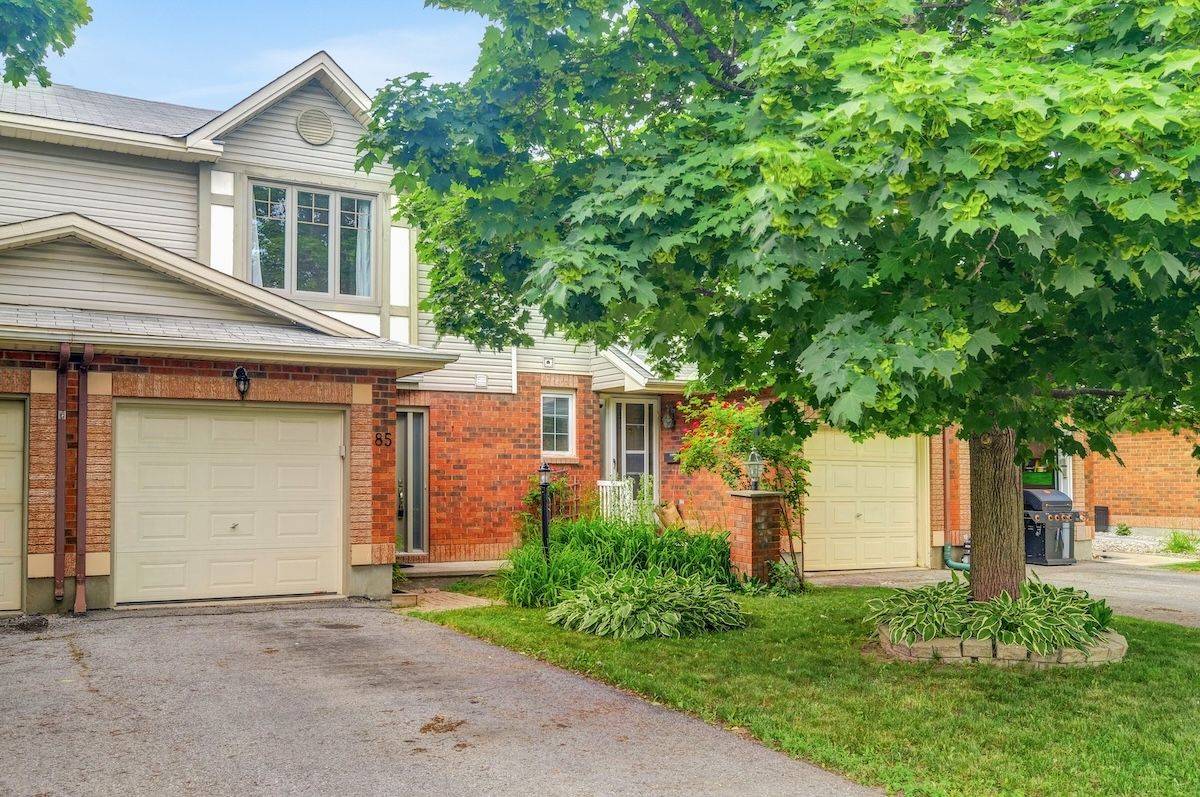 Barrhaven, ON K2J 4P3,85 Queensbury DR