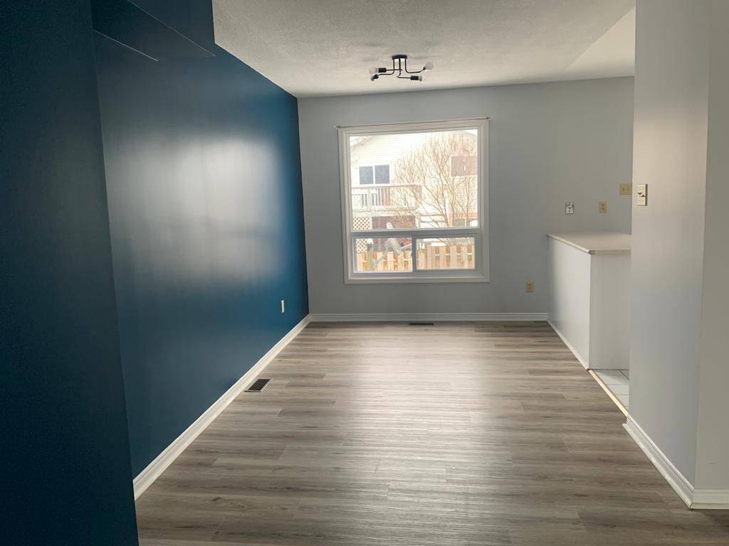 London North, ON N6G 4X3,925 LAWSON RD #62