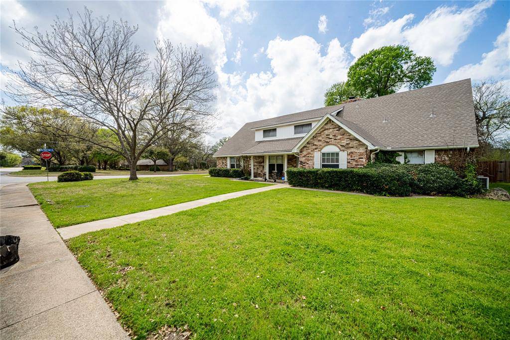 Duncanville, TX 75137,919 Green Hills Road