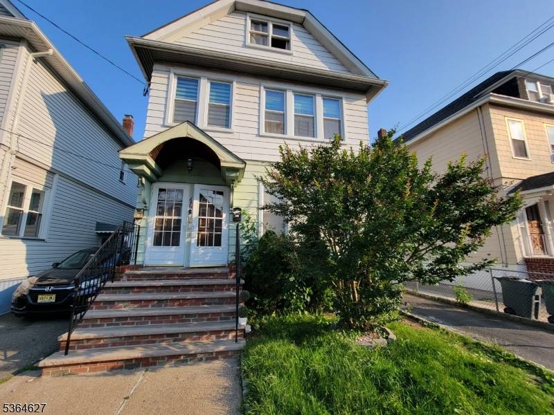 67 Trimble Ave, Clifton City, NJ 07011
