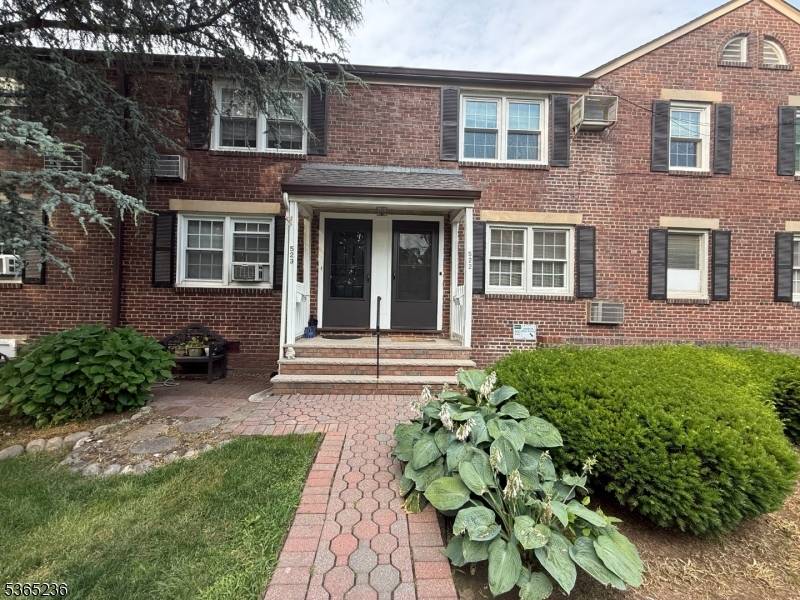 522 Lincoln Park East, Cranford Twp., NJ 07016
