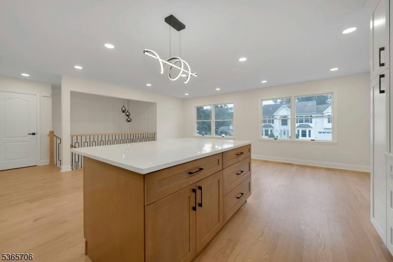 Parsippany-troy Hills Twp., NJ 07054,233 Atlantic Dr