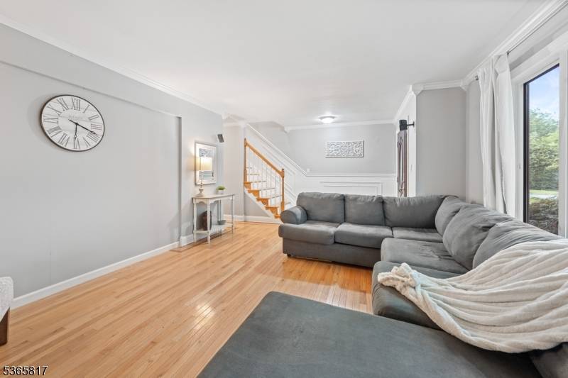 Hillsborough Twp., NJ 08844,605 E Brookside Ln