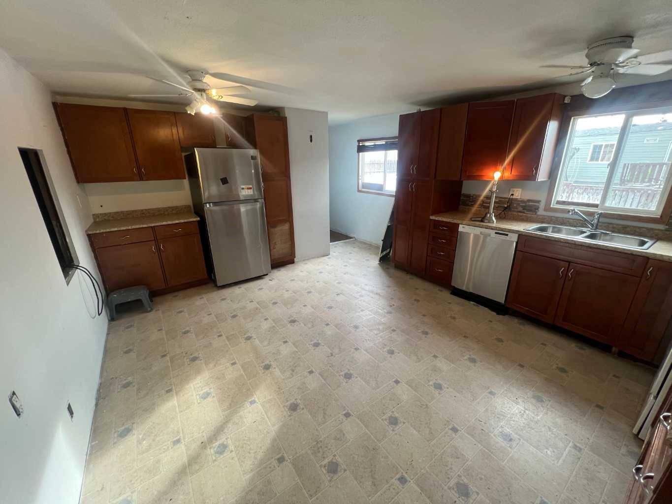 Hinton, AB T7V1R9,133 Jarvis ST #339