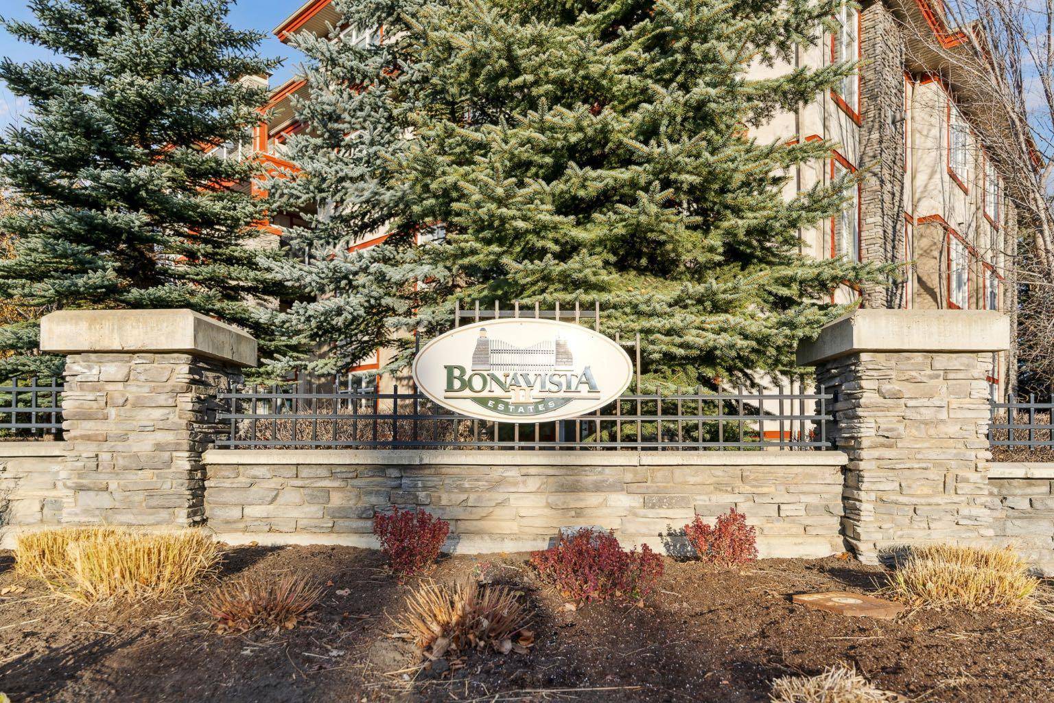 2105 Lake Fraser GN Southeast #., Calgary, AB T2J7H8