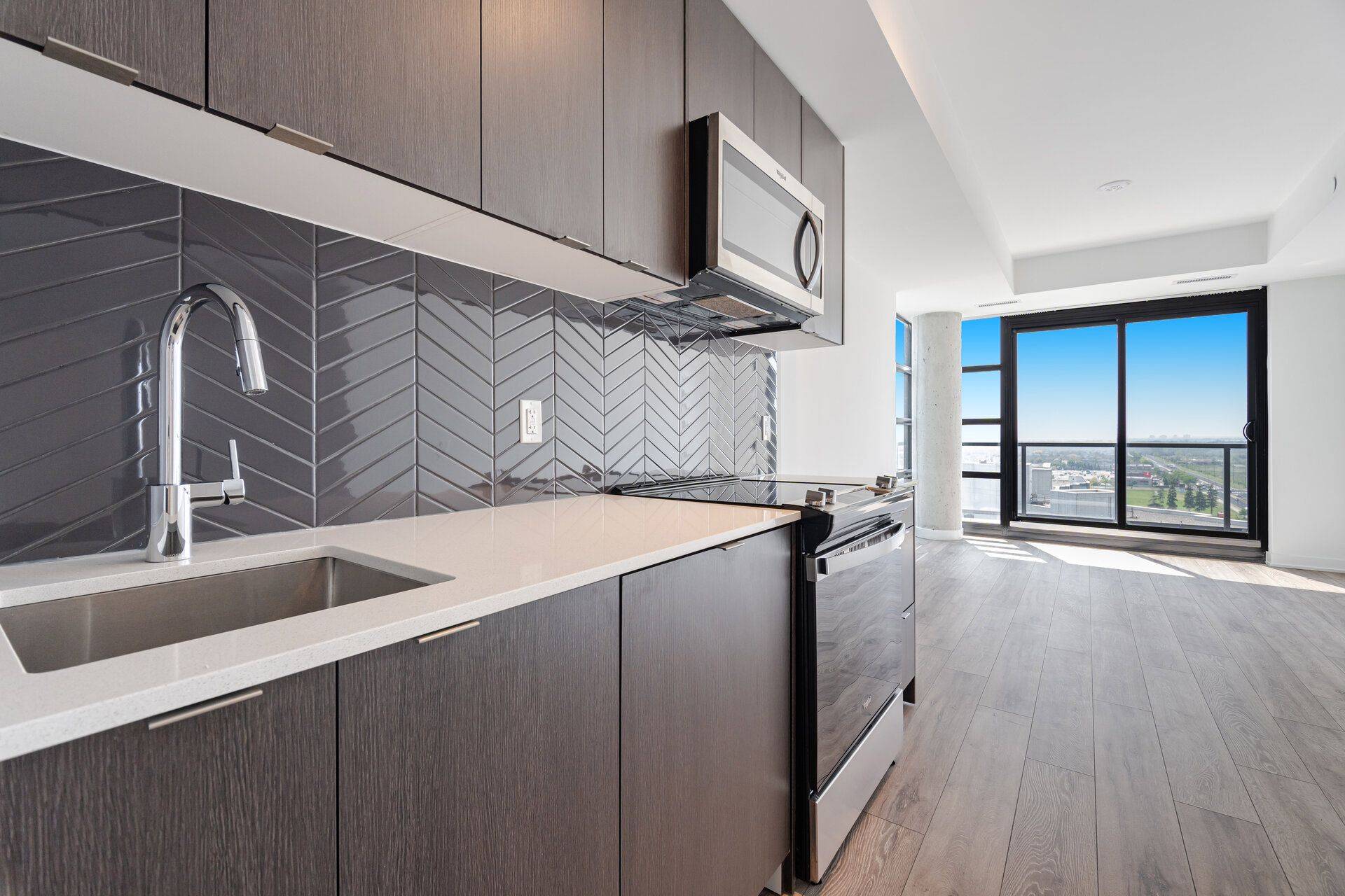 Whitby, ON L1N 0P1,1606 Charles ST #1408 A